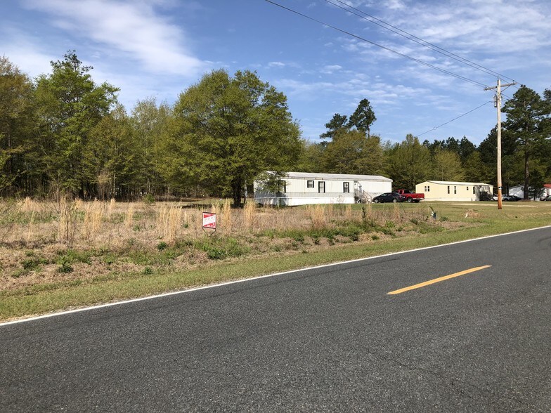 2830 N Hilltop Rd, Red Springs, NC 28377