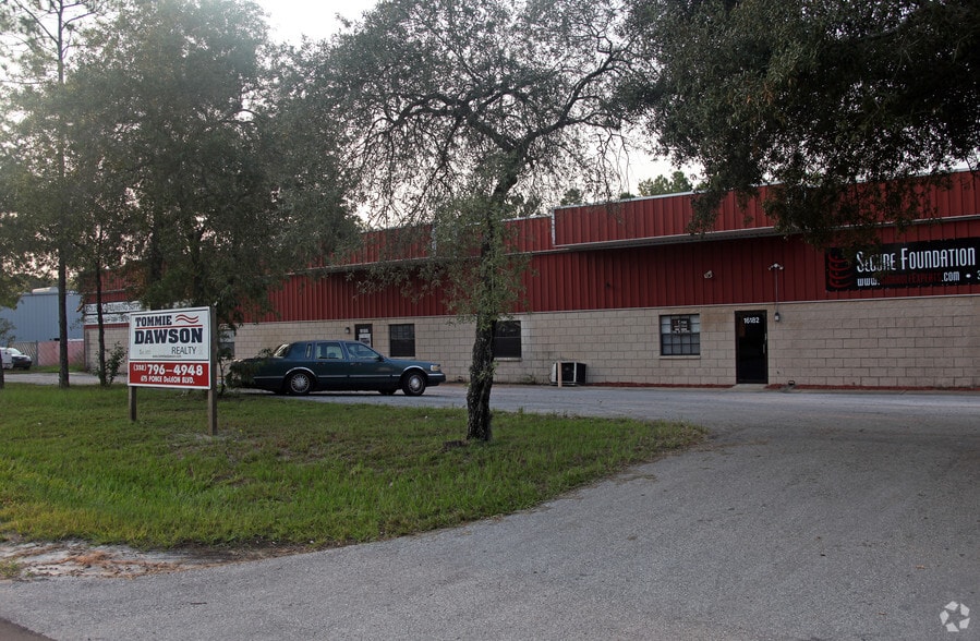 16182-16190 Aviation Loop, Brooksville, FL for lease - Building Photo - Image 2 of 17