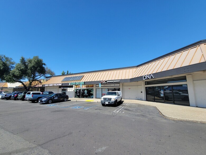 106 N Sunrise Ave, Roseville, CA 95661 Roseville Crossing