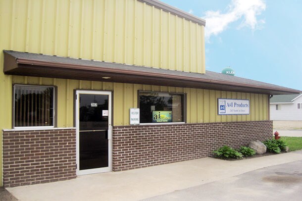 202 N 1st St, Klemme, IA for sale Primary Photo- Image 1 of 1