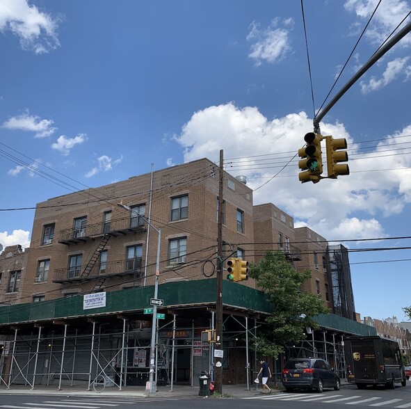 4317-4323 Eighth Ave, Brooklyn, NY for sale - Building Photo - Image 1 of 1