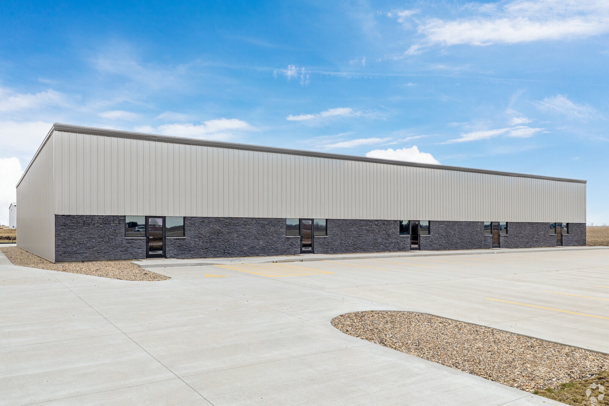 2178 231st Ln, Ames, IA for sale Primary Photo- Image 1 of 2