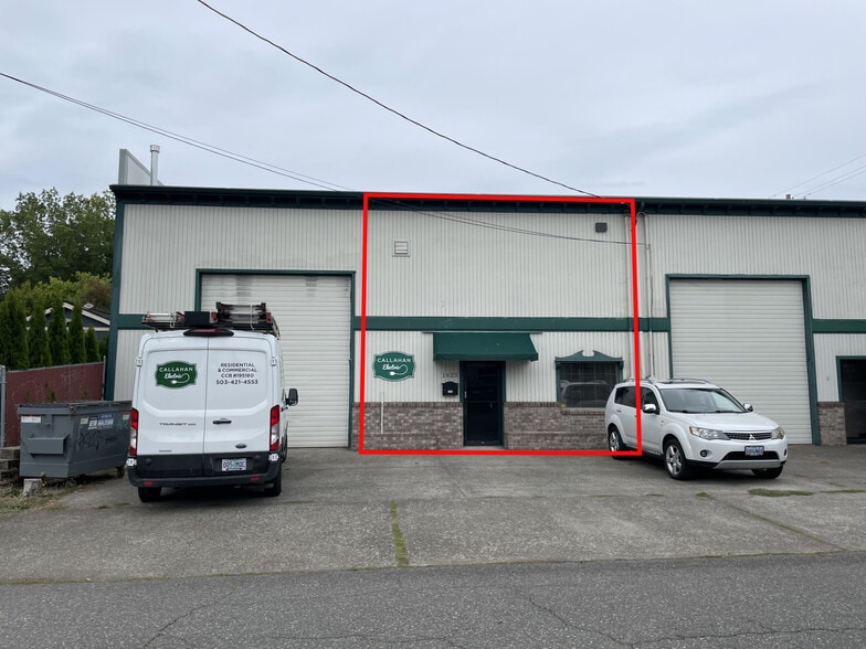 1625 SE Lafayette St, Portland, OR for lease - Building Photo - Image 1 of 3