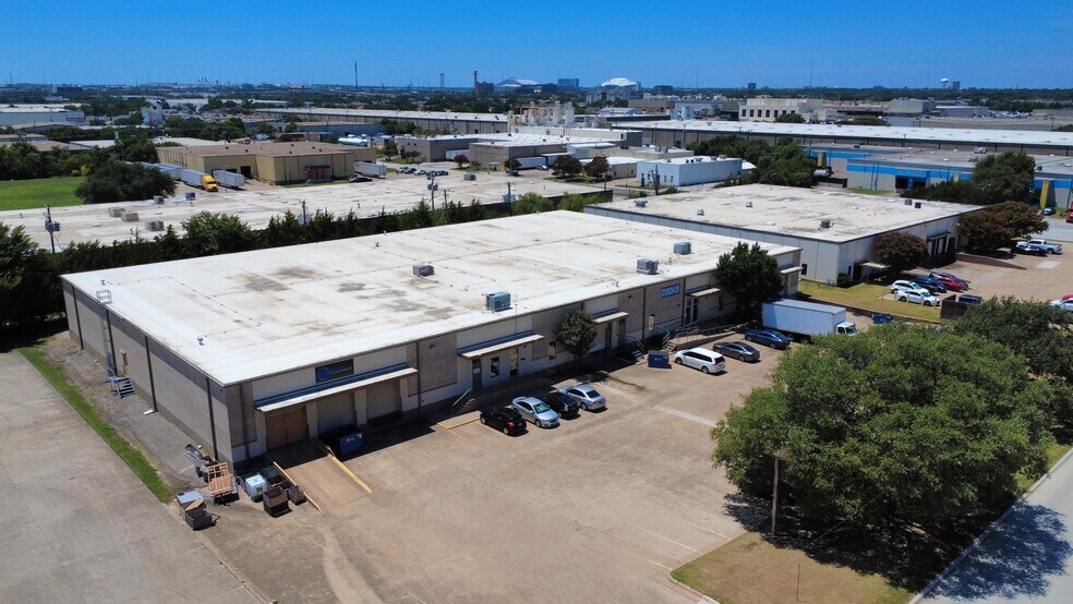 906-910 Fountain Pky, Grand Prairie, TX for lease - Building Photo - Image 1 of 5