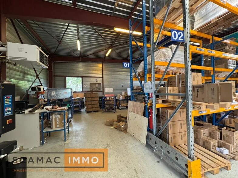 Office in Saint-Pierre-du-Perray for lease - Building Photo - Image 2 of 18