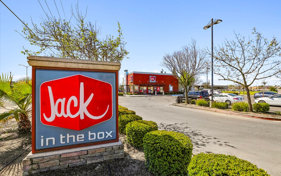 2301 Crows Landing Rd, Modesto, CA 95358 Jack in the Box