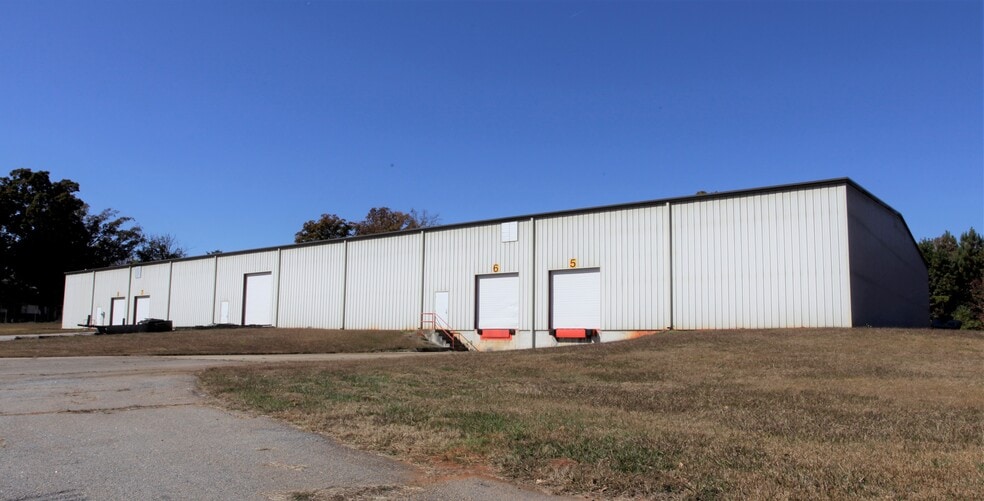 208 Old Fork Shoals Rd, Greenville, SC for lease - Building Photo - Image 2 of 4