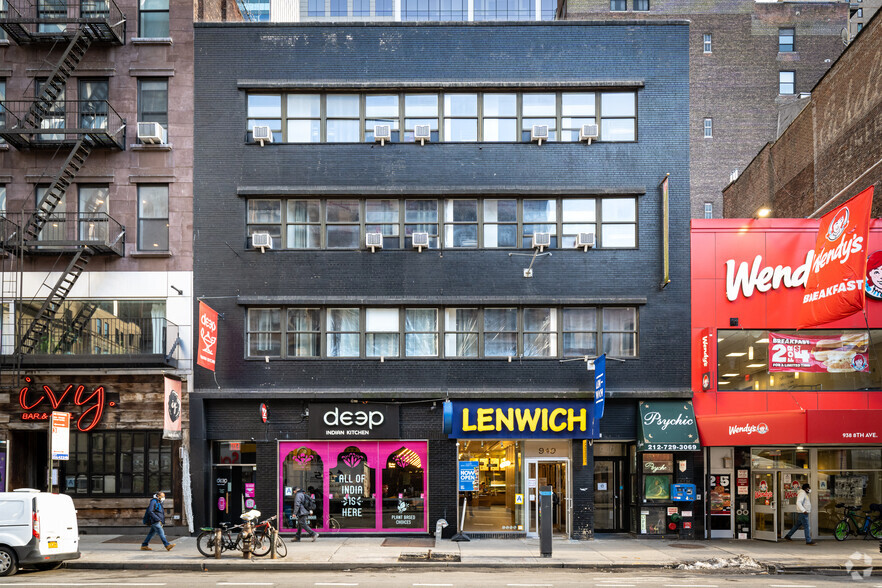 940 Eighth Ave, New York, NY for lease - Building Photo - Image 2 of 3