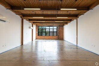 94 9th St, Brooklyn, NY for lease Interior Photo- Image 2 of 6