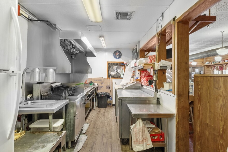 1499 N Meridian Rd, Peck, KS for sale - Building Photo - Image 3 of 24