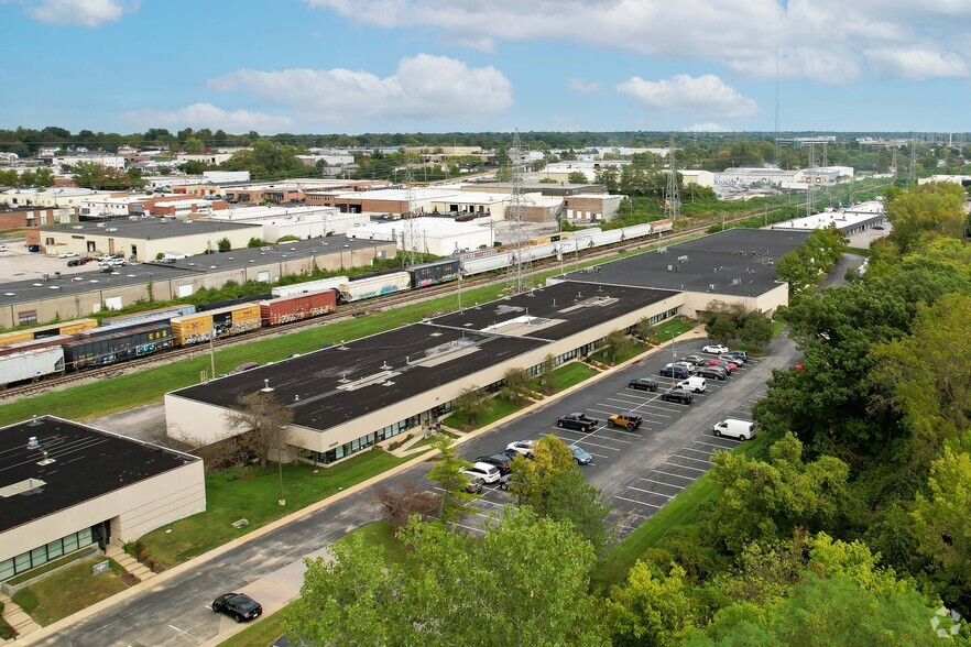 10401 Baur Blvd, Olivette, MO for lease - Building Photo - Image 3 of 6