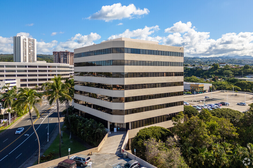 98-211 Pali Momi St, Aiea, HI for lease - Primary Photo - Image 1 of 7