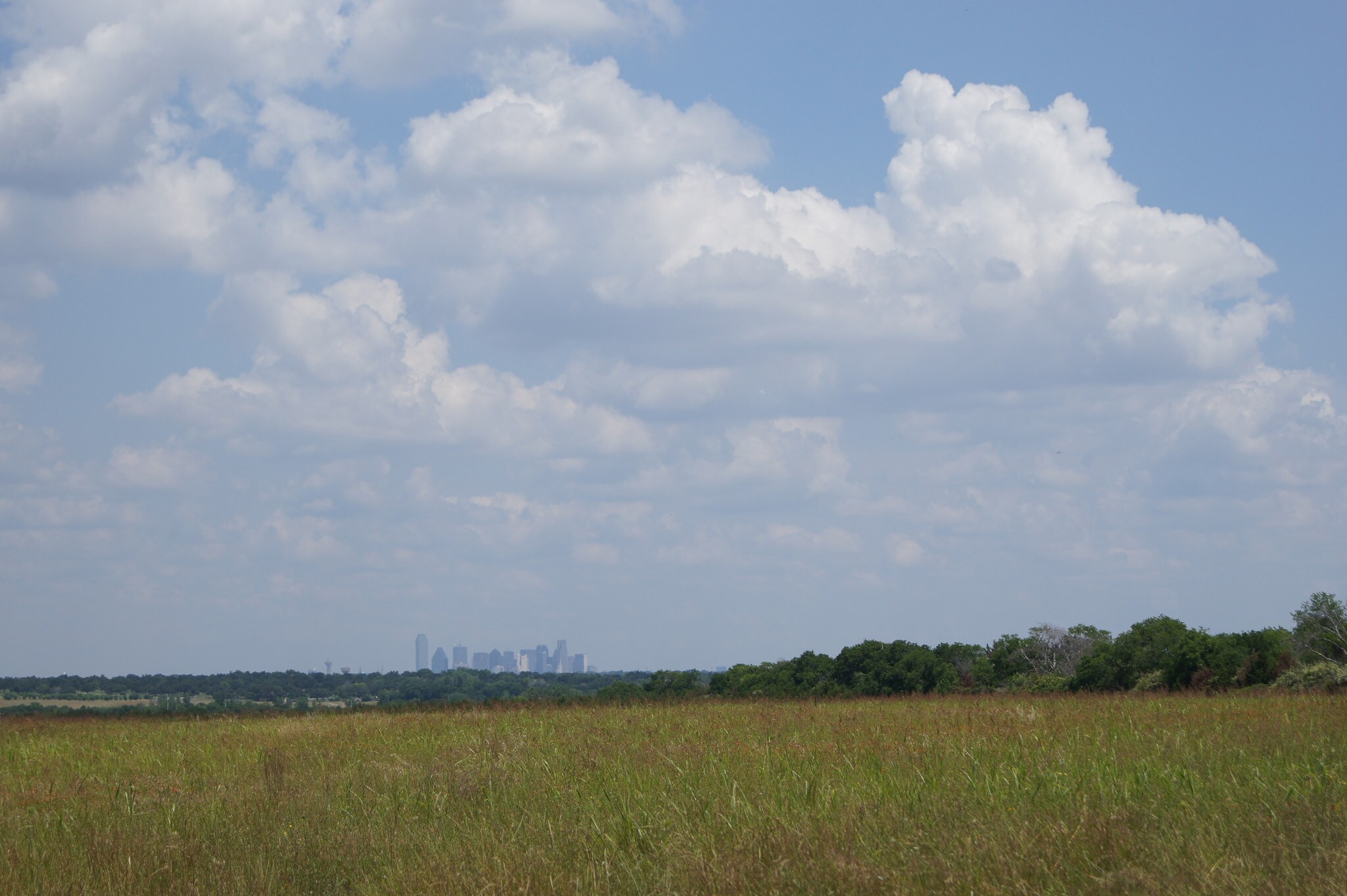 421 E Wheatland Rd, Dallas, TX for sale Building Photo- Image 1 of 1