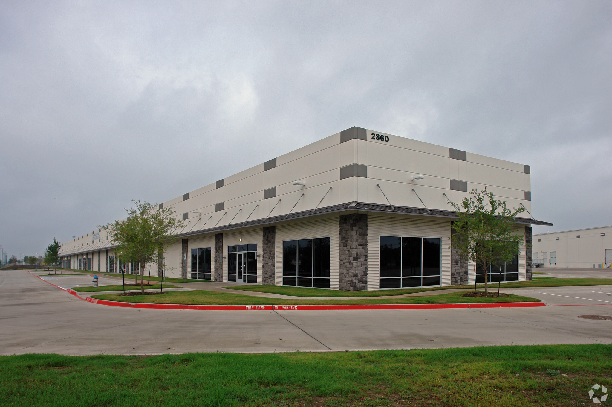 2350 Crist Rd, Garland, TX for lease Building Photo- Image 1 of 8