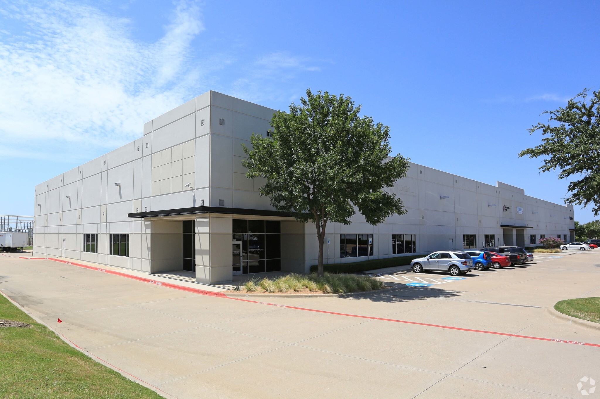 1700 Tech Centre Pky, Arlington, TX for lease Building Photo- Image 1 of 5