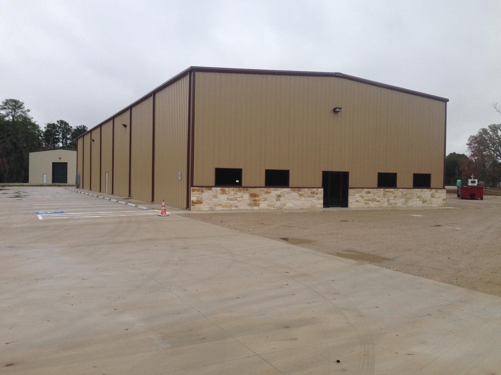 1590 Hawthorne Dr, Conroe, TX for sale Building Photo- Image 1 of 1