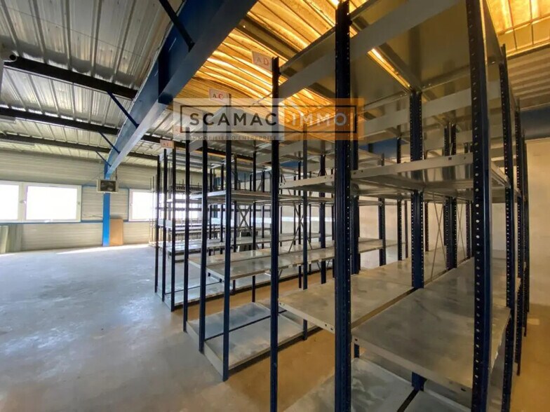 Industrial in Vitry-sur-Seine for lease - Interior Photo - Image 3 of 3