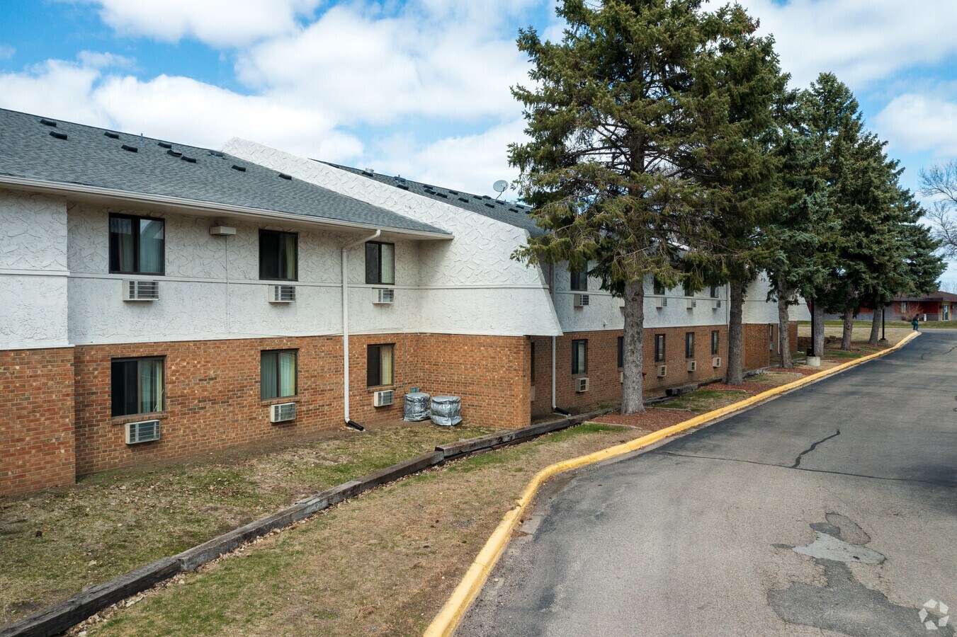 1101 Burnsville Pkwy W, Burnsville, MN 55337 Property Record