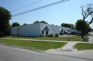 3667-3691 46th Ave N, Saint Petersburg FL - Warehouse