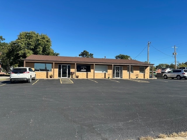 118 W Locust St, Independence, KS for sale - Building Photo - Image 3 of 23