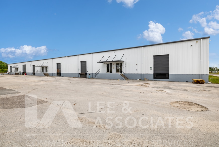 603 Central Florida Pky, Orlando, FL for lease - Building Photo - Image 2 of 6