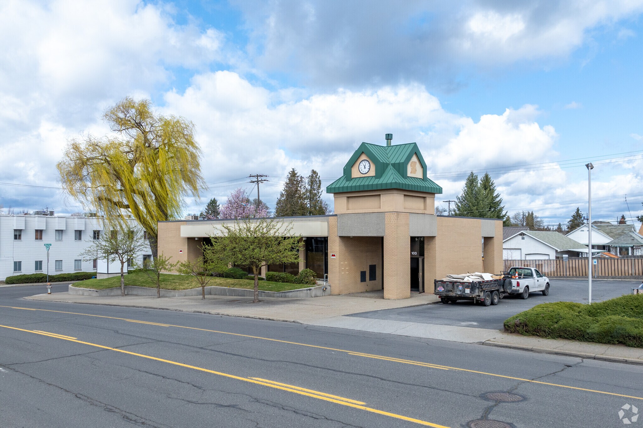 103 E Queen Ave, Spokane, WA for sale Primary Photo- Image 1 of 1