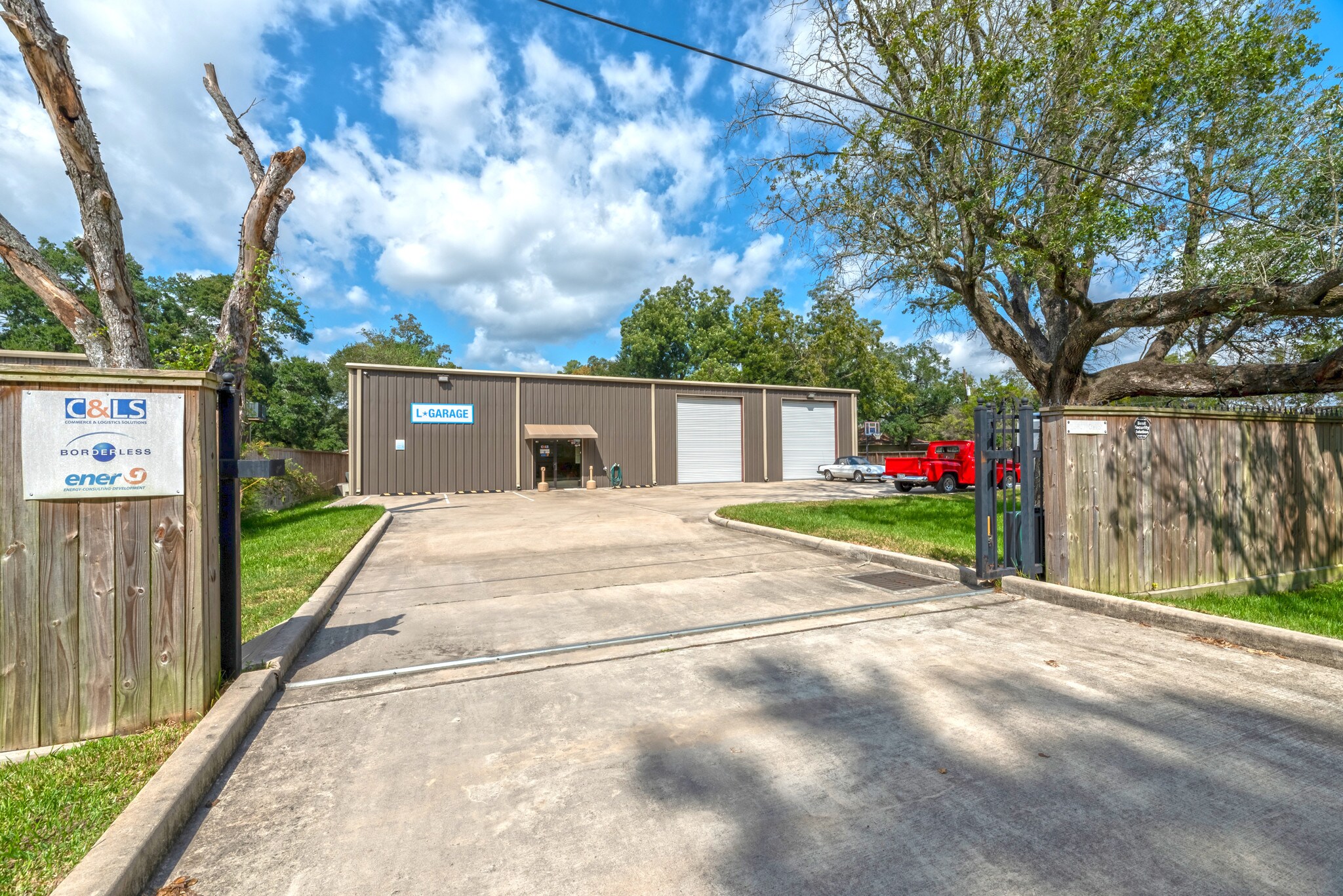 26807 Oak St, Spring, TX for sale Primary Photo- Image 1 of 1