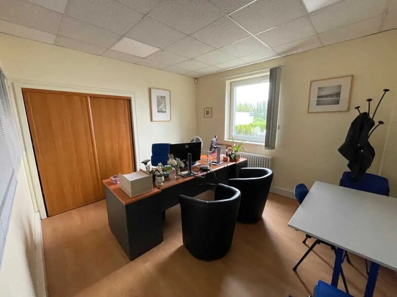 Office in Compiègne for sale - Interior Photo - Image 1 of 3