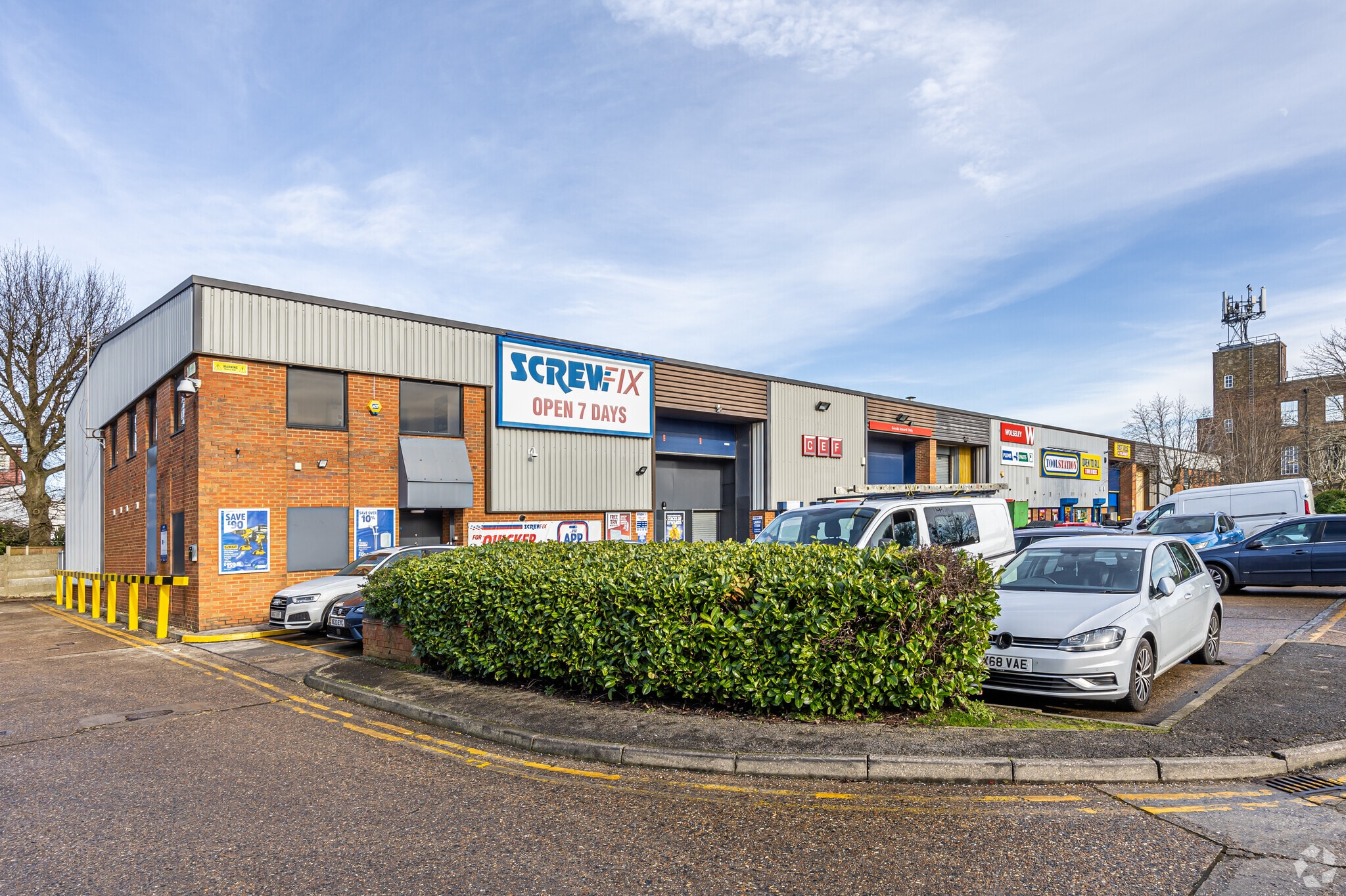 879 High Rd, London for sale Primary Photo- Image 1 of 1