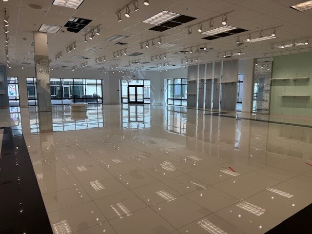 500 N IH 69, Robstown, TX for lease - Interior Photo - Image 3 of 16