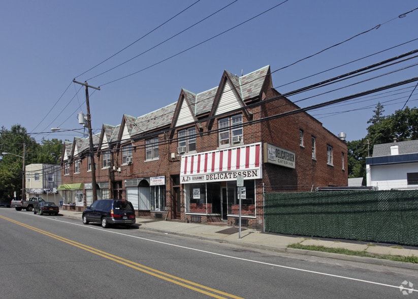 615-621 Seaman Ave, Baldwin, NY for sale - Building Photo - Image 3 of 10