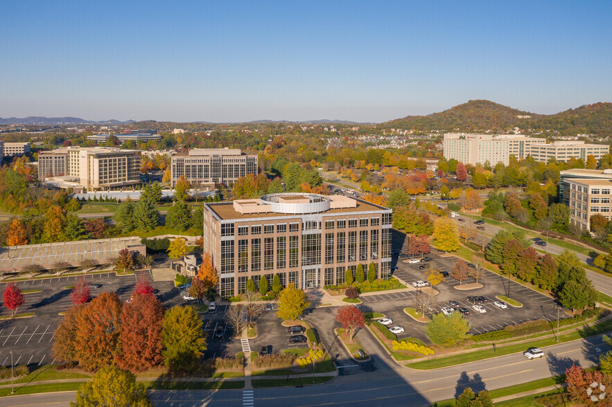 800 Crescent Centre Dr, Franklin, TN for lease - Aerial - Image 3 of 19