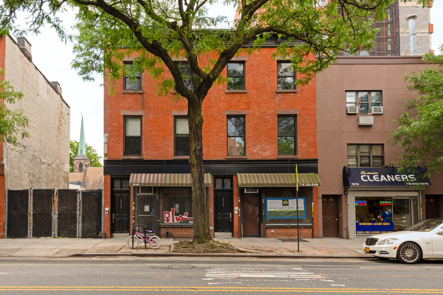 572 Myrtle Ave, Brooklyn, NY for sale - Building Photo - Image 1 of 1