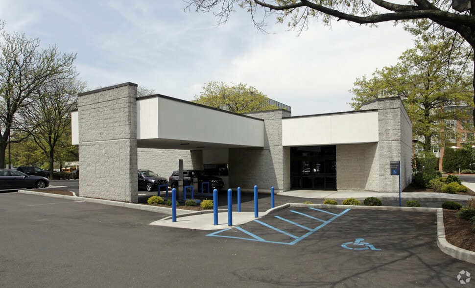 2-50 Great Neck Rd, Great Neck, NY for lease - Building Photo - Image 2 of 2