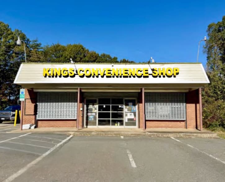 14306 & 14310 Minnieville Rd portfolio of 2 properties for sale on LoopNet.com - Building Photo - Image 3 of 17