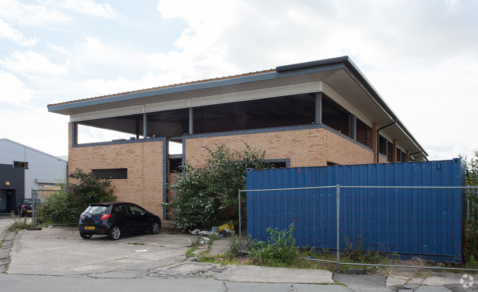 Rhymney River Bridge Rd, Cardiff for lease - Building Photo - Image 3 of 9