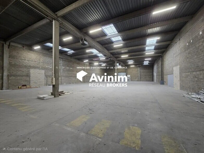 Industrial in Goussainville for lease - Interior Photo - Image 2 of 4