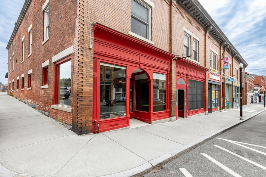 42 Railroad St, Great Barrington, MA for lease - Building Photo - Image 2 of 11