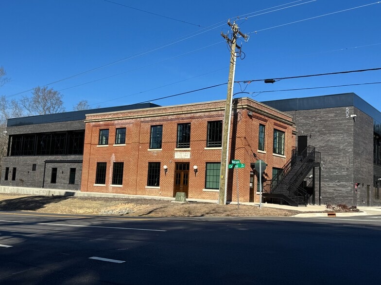 501 Waterworks Dr, Southern Pines, NC for lease - Building Photo - Image 2 of 7