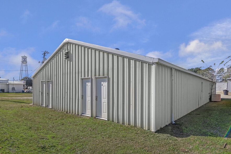 211 Glover Dr, Newton, TX for sale - Building Photo - Image 3 of 18