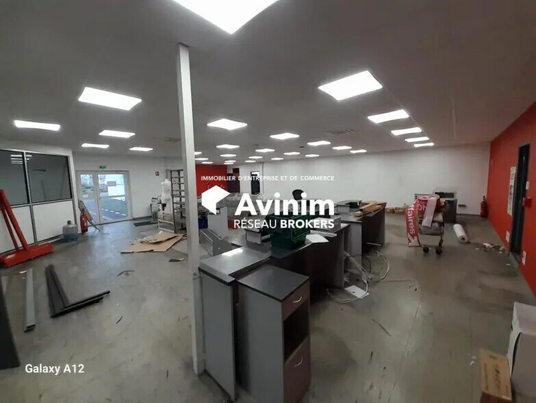 Industrial in Ingré for lease - Interior Photo - Image 3 of 10