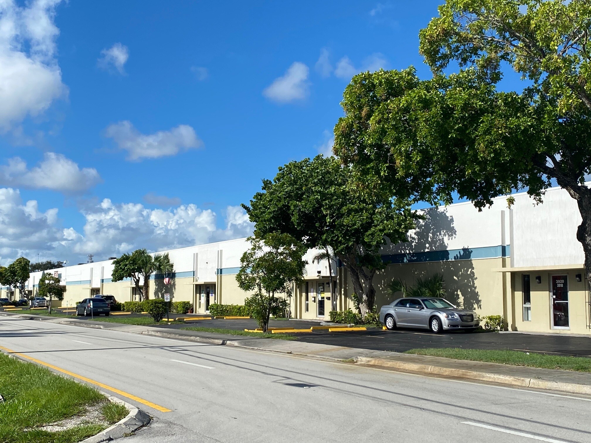 3910 N 29th Ave, Hollywood, FL for sale Building Photo- Image 1 of 1