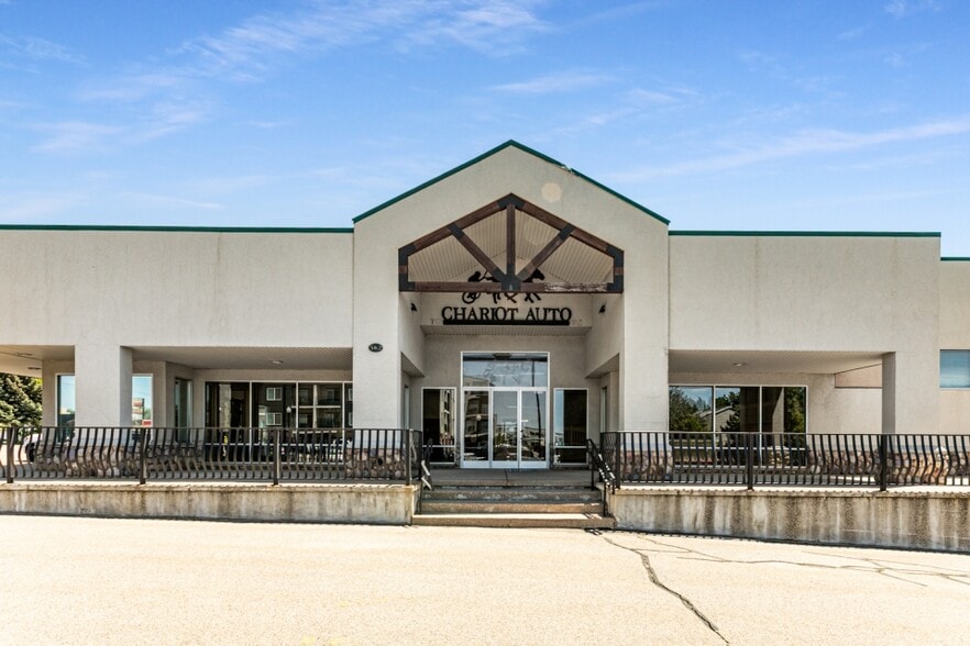 562 S State St, Clearfield, UT for sale - Primary Photo - Image 1 of 34