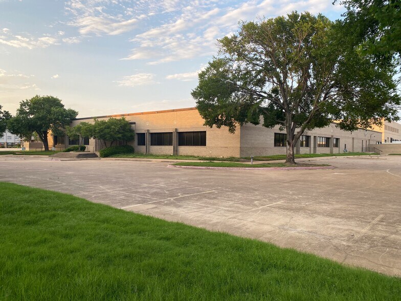 8550 Esters Blvd, Irving, TX for sale - Building Photo - Image 1 of 1