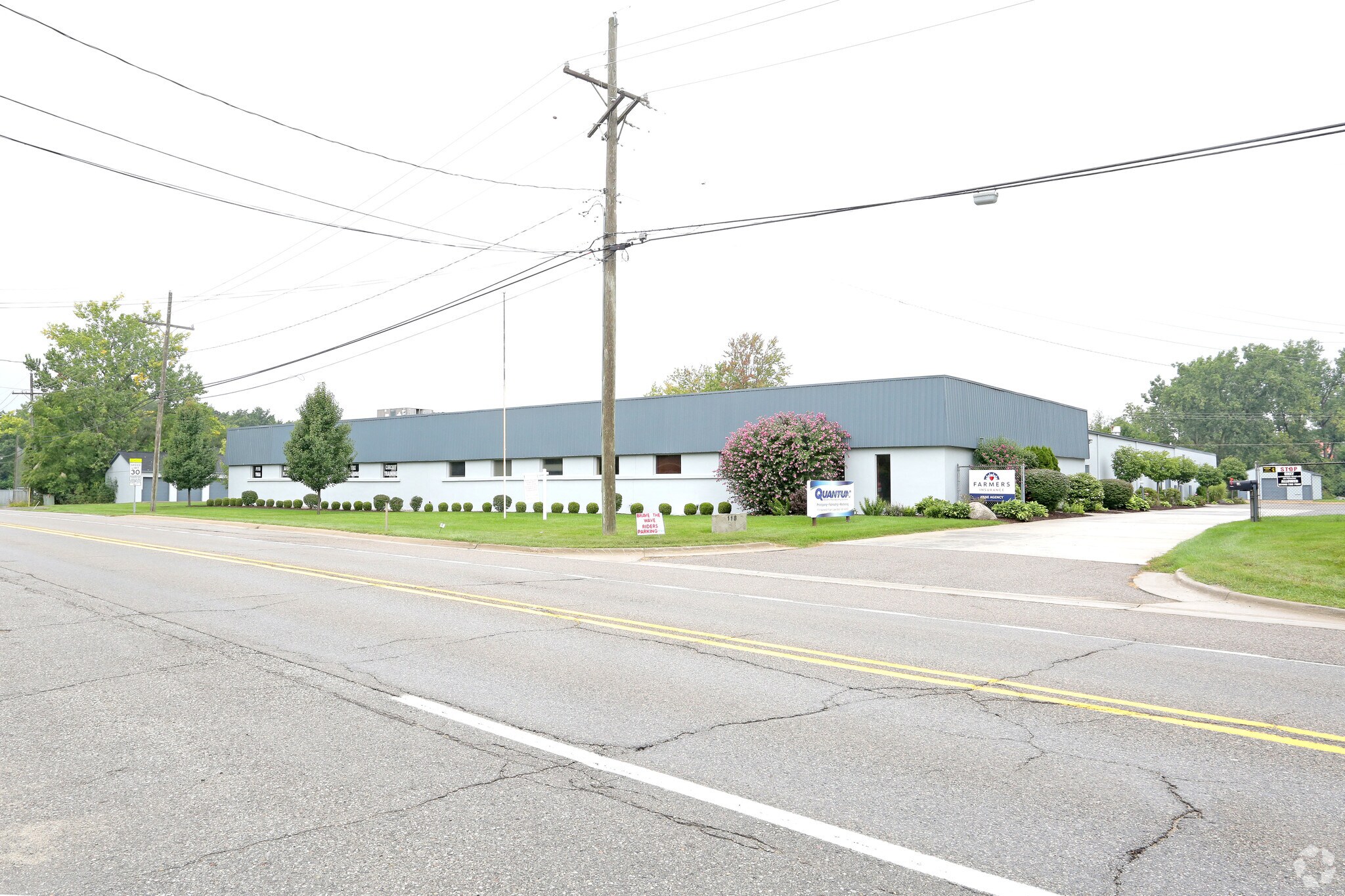 118 Indianwood Rd, Lake Orion, MI 48362 Industrial for Lease