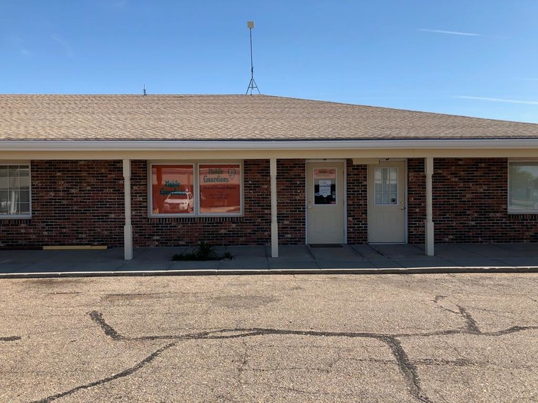 3231 Ramada Rd, Grand Island, NE for lease - Building Photo - Image 2 of 4