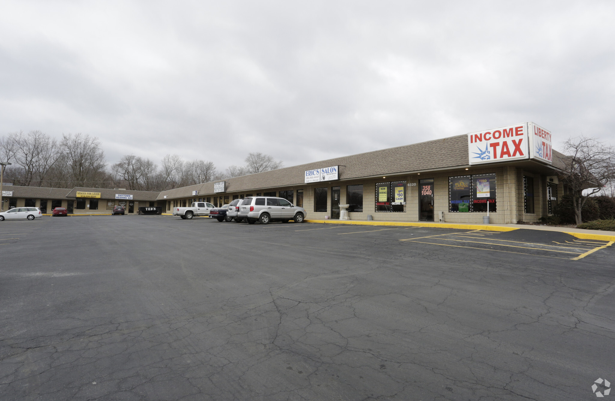 6520-6530 Raytown Rd, Raytown, MO for lease Building Photo- Image 1 of 4