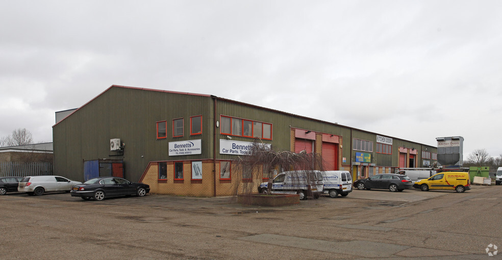 Glebe Rd, Huntingdon for sale - Primary Photo - Image 1 of 1