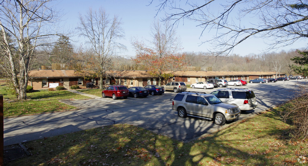 1121 Boyce Rd, Pittsburgh, PA for lease - Building Photo - Image 3 of 7