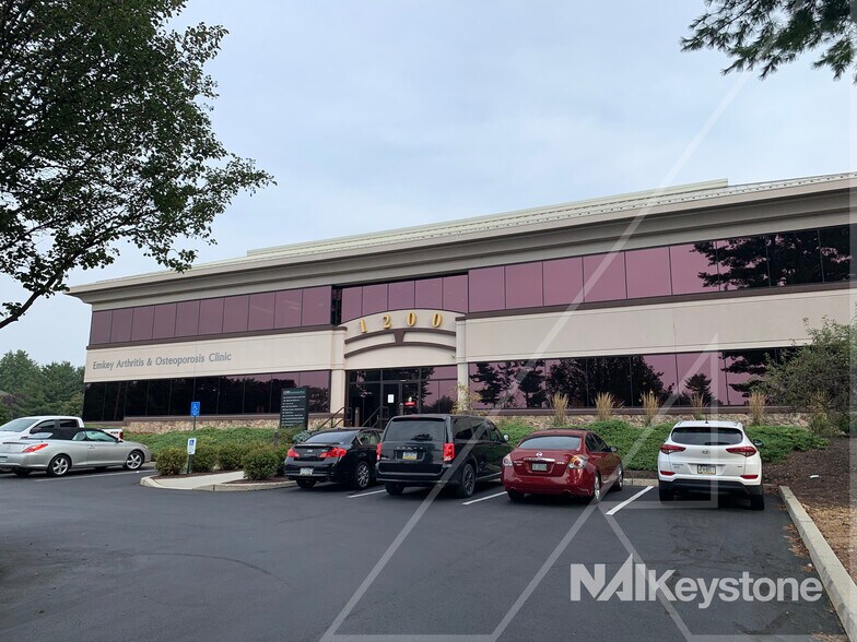 1200 Broadcasting Rd, Wyomissing, PA 19610 Corporate Campus at Spring